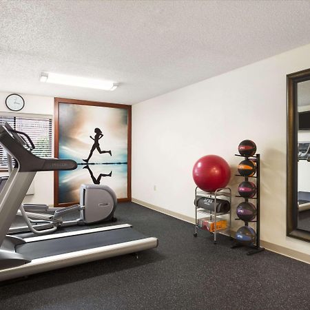 Days Inn By Wyndham Middletown Bagian luar foto