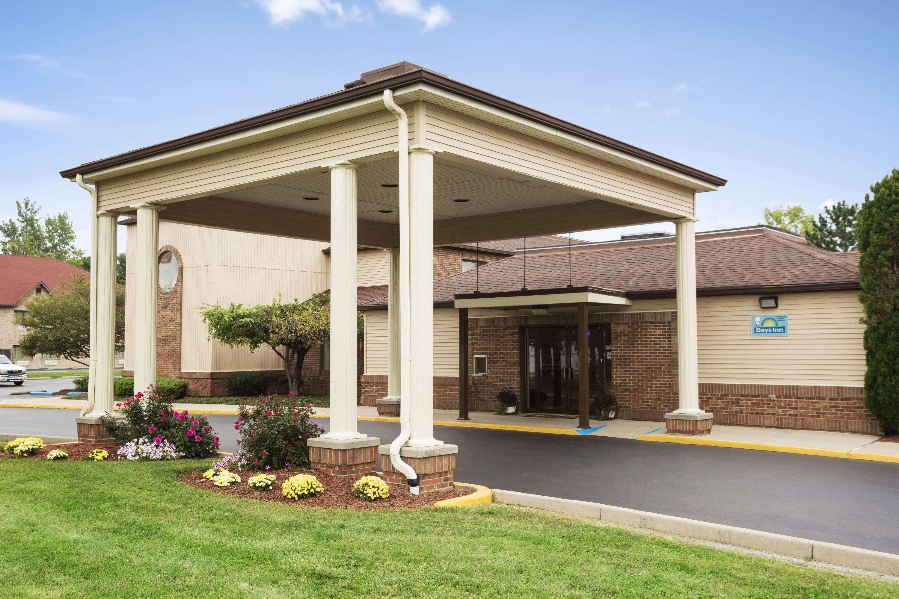 Days Inn By Wyndham Middletown Bagian luar foto